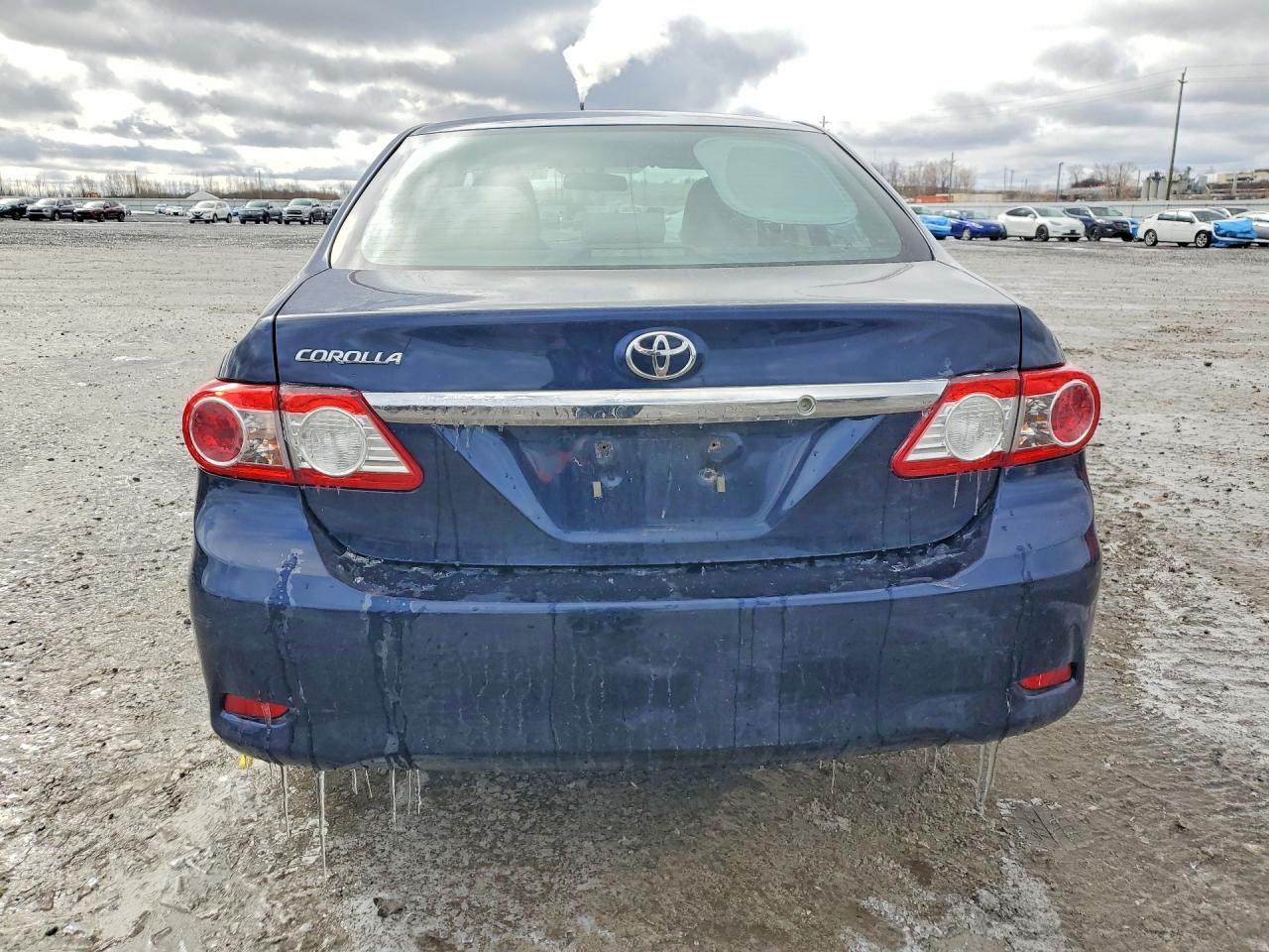 2013 TOYOTA COROLLA L photo 11