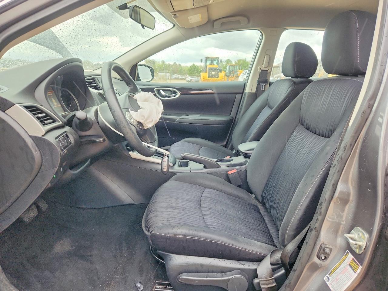 2019 NISSAN SENTRA SV photo 13