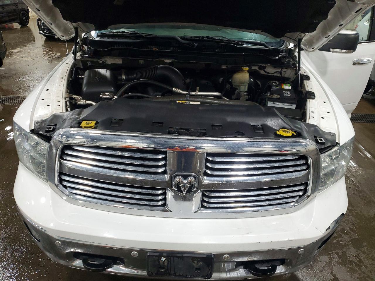 2014 RAM 1500 SLT photo 11