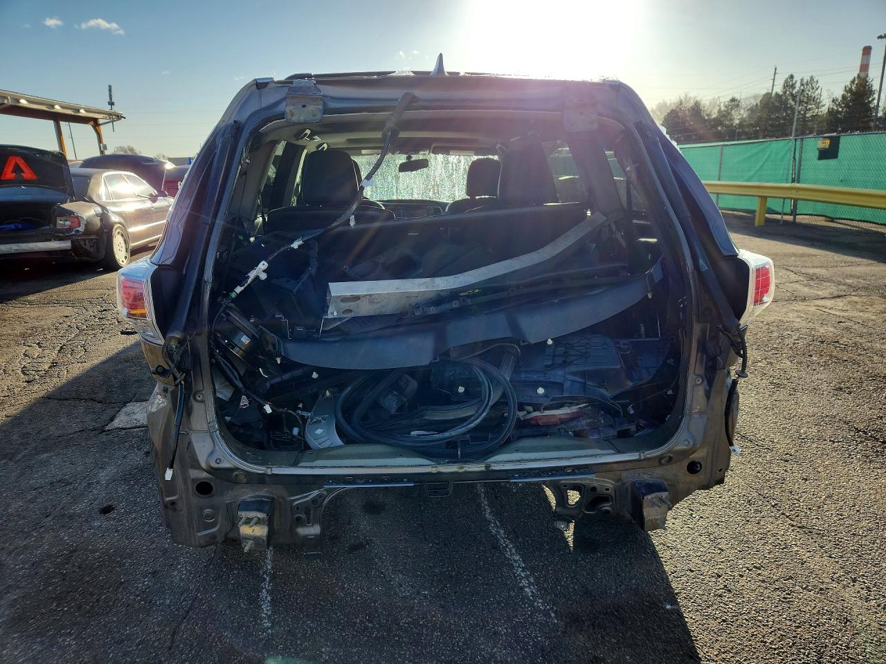 2016 TOYOTA HIGHLANDER LIMITED photo 6
