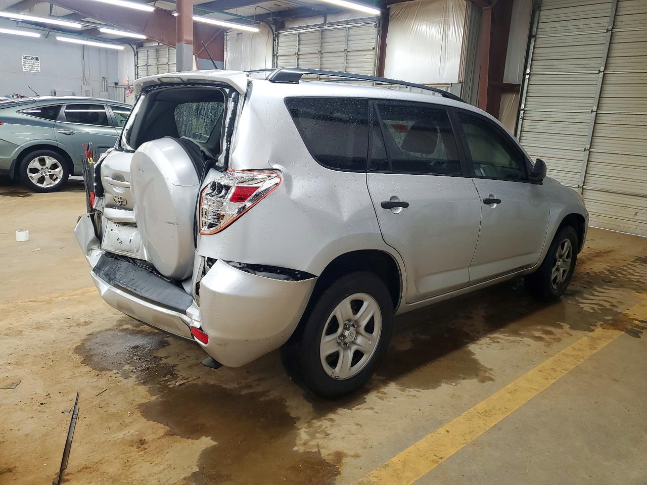 2012 TOYOTA RAV4 BASE photo 5