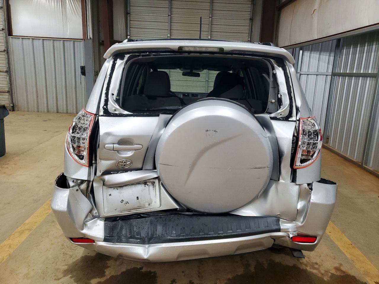 2012 TOYOTA RAV4 BASE photo 11