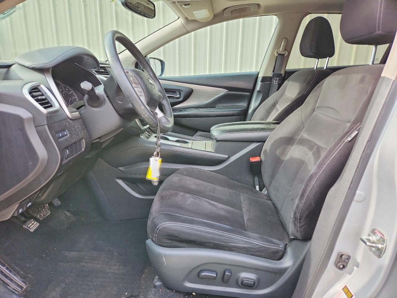 2017 NISSAN MURANO SV photo 19