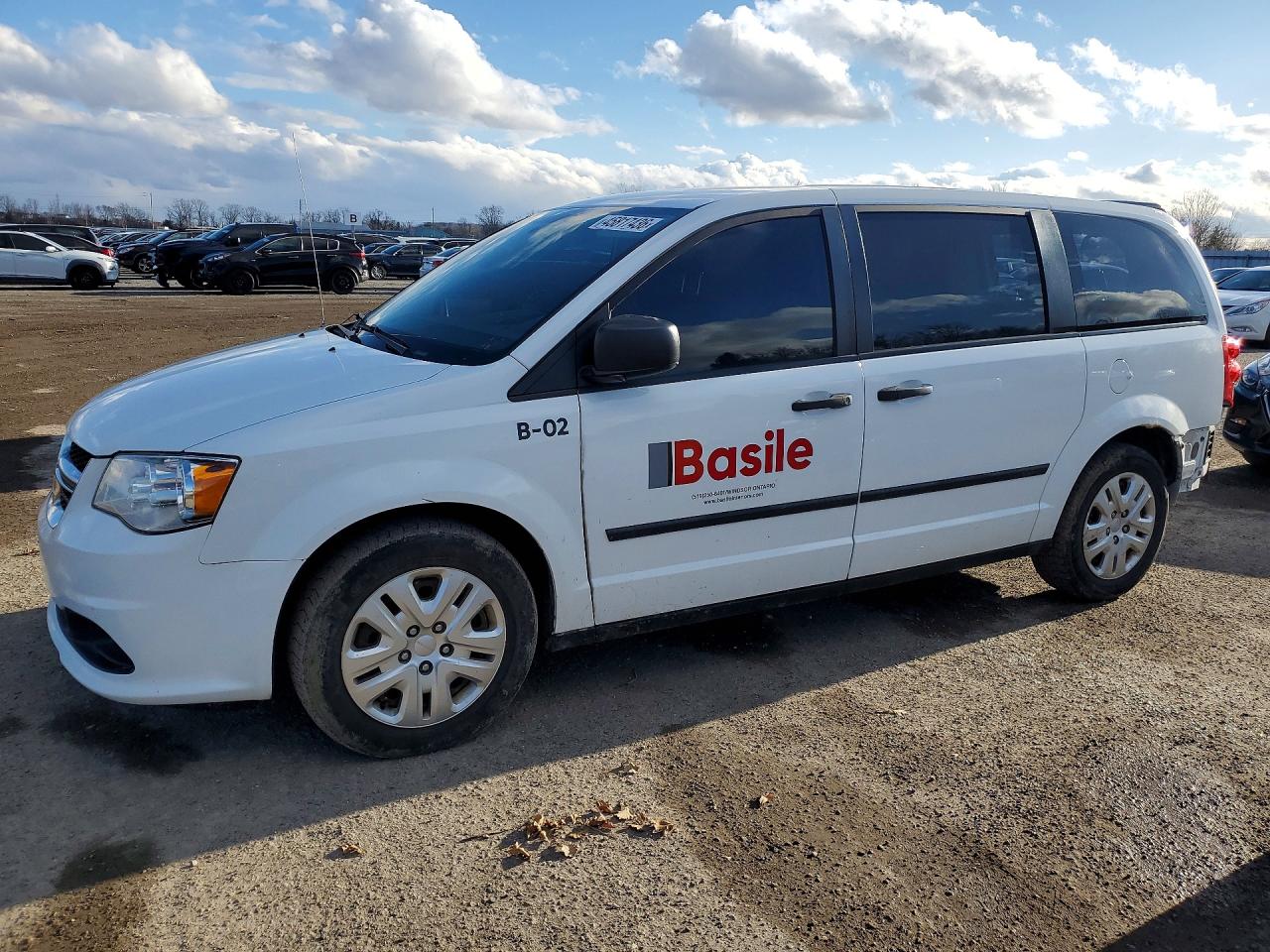 2015 DODGE GRAND CARAVAN SE photo 2