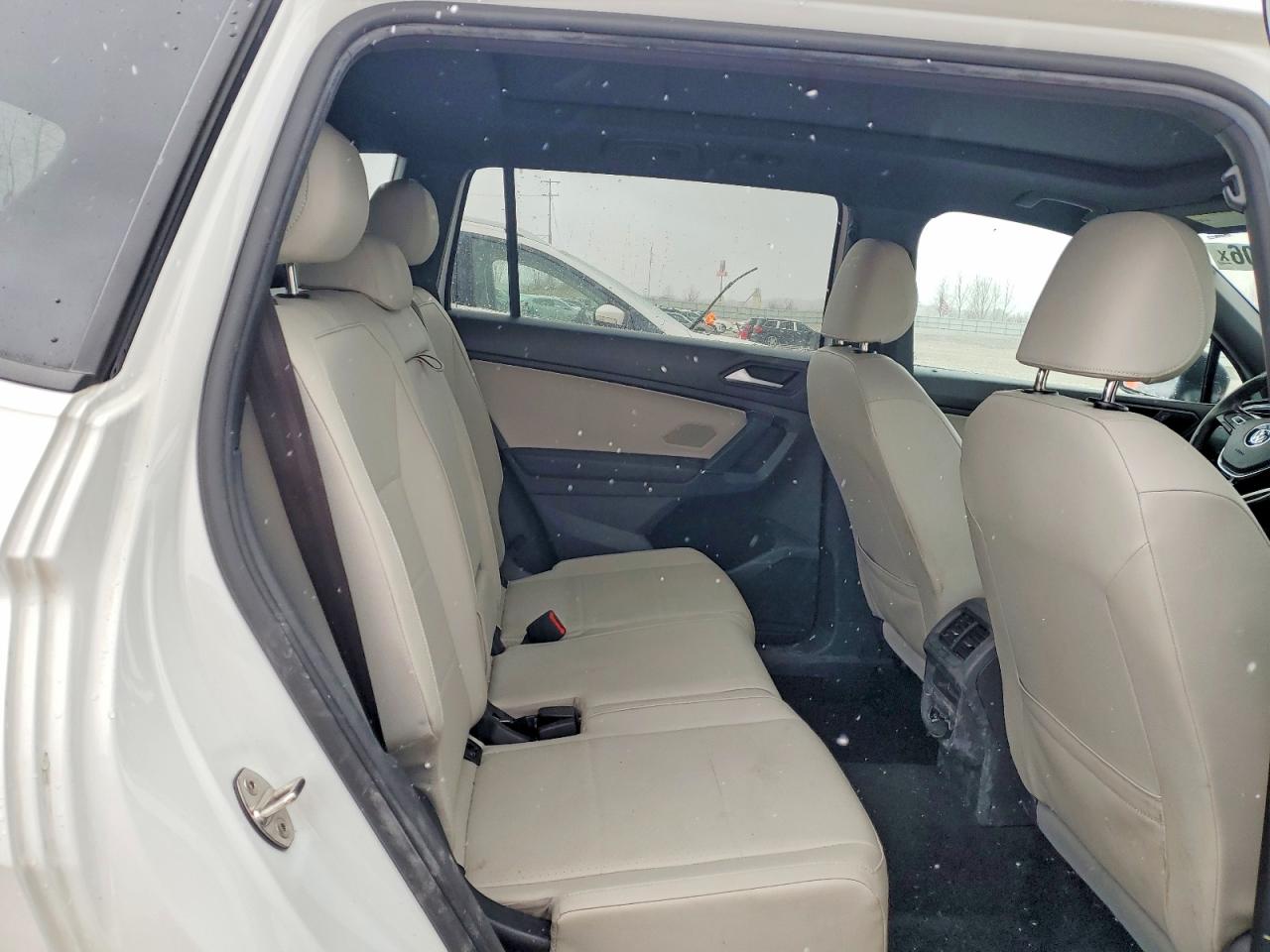 2020 VOLKSWAGEN TIGUAN SE photo 10
