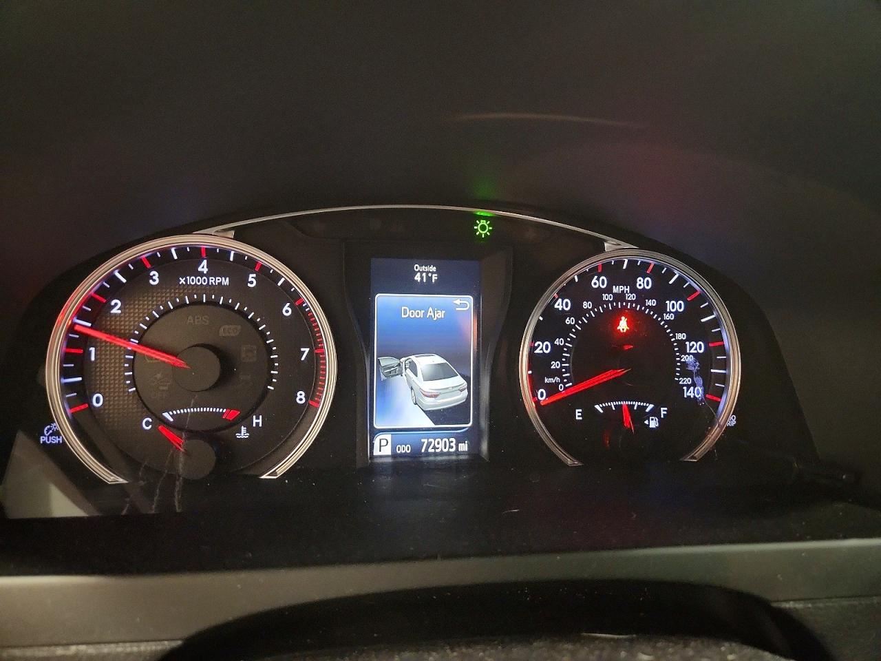 2017 TOYOTA CAMRY SE photo 9