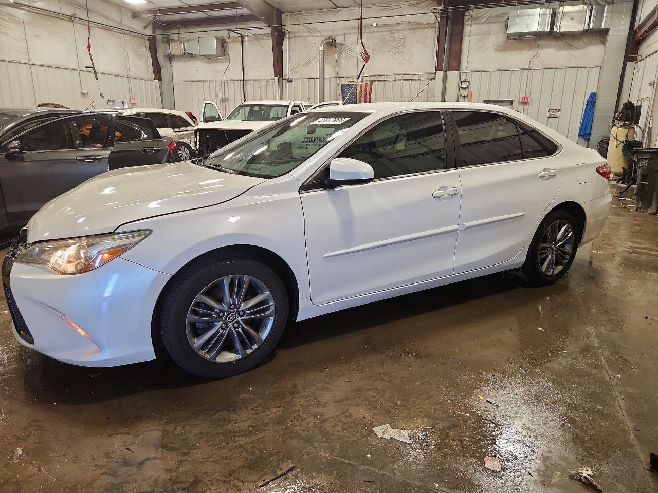 2017 TOYOTA CAMRY