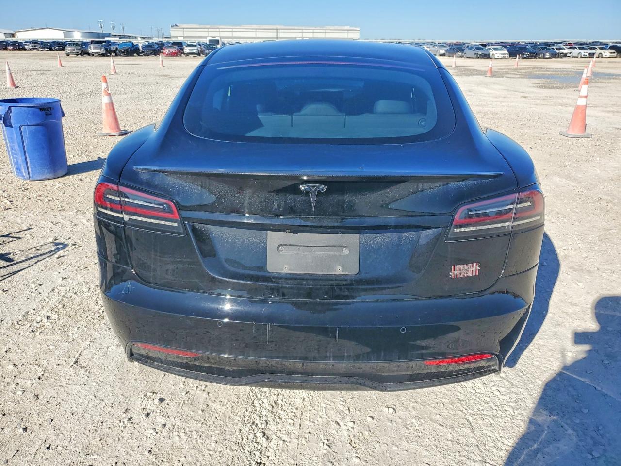 2022 TESLA MODEL S photo 16