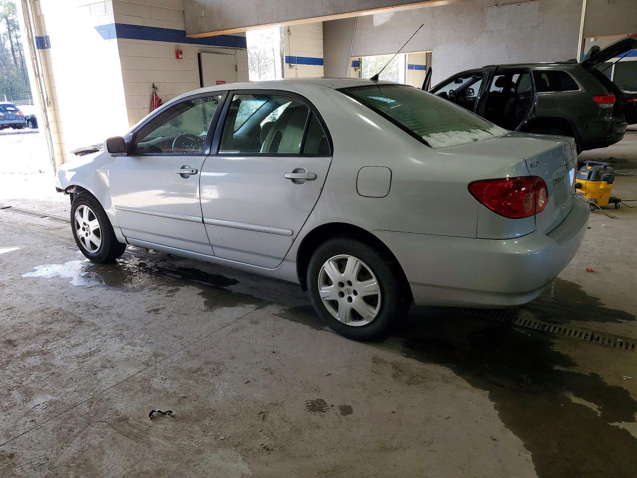 2007 TOYOTA COROLLA LE photo 4