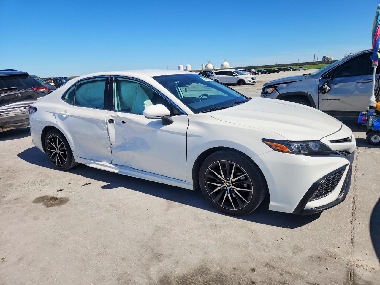 2023 TOYOTA CAMRY SE photo 7