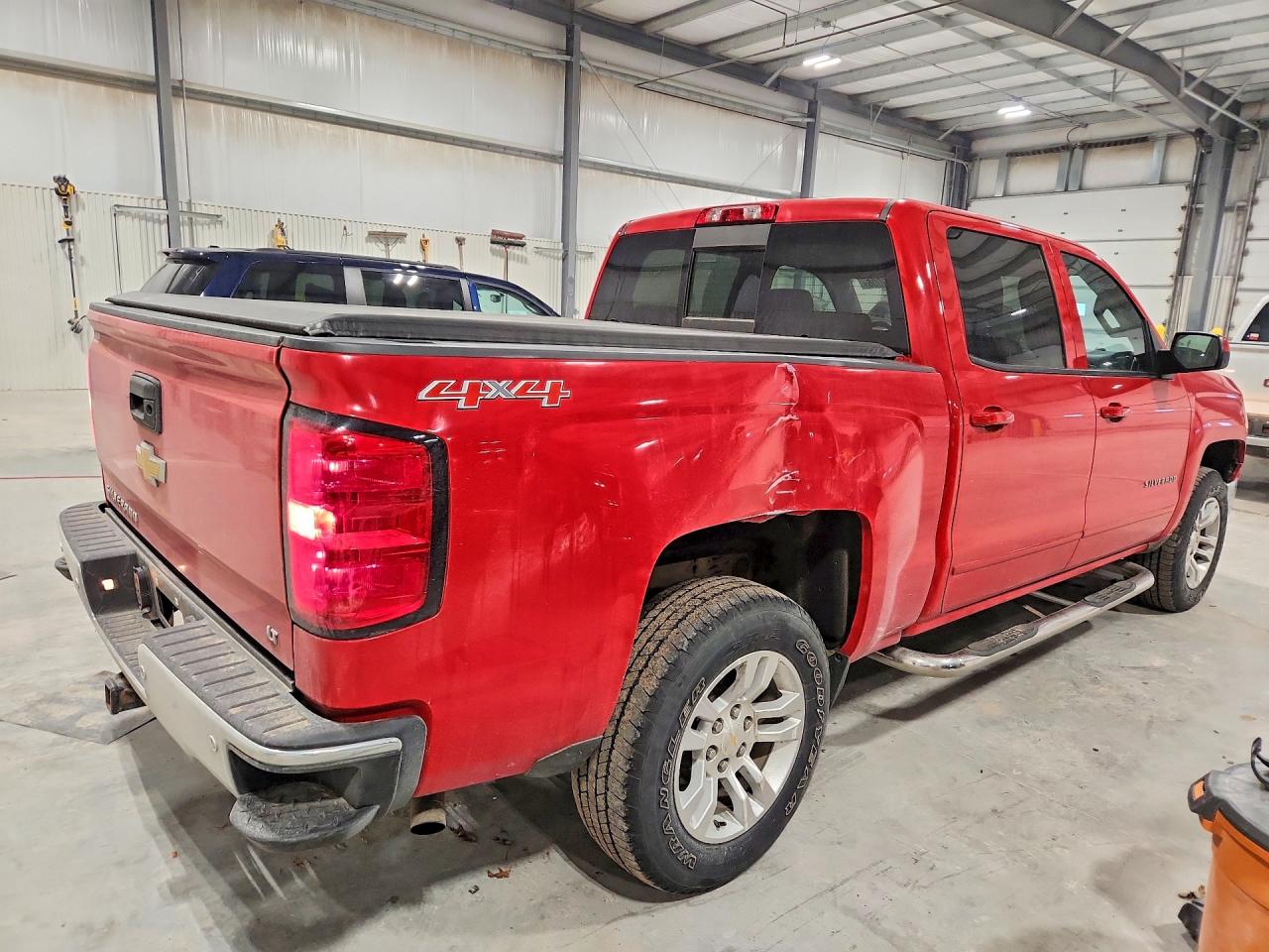 2015 CHEVROLET SILVERADO K1500 LT photo 3