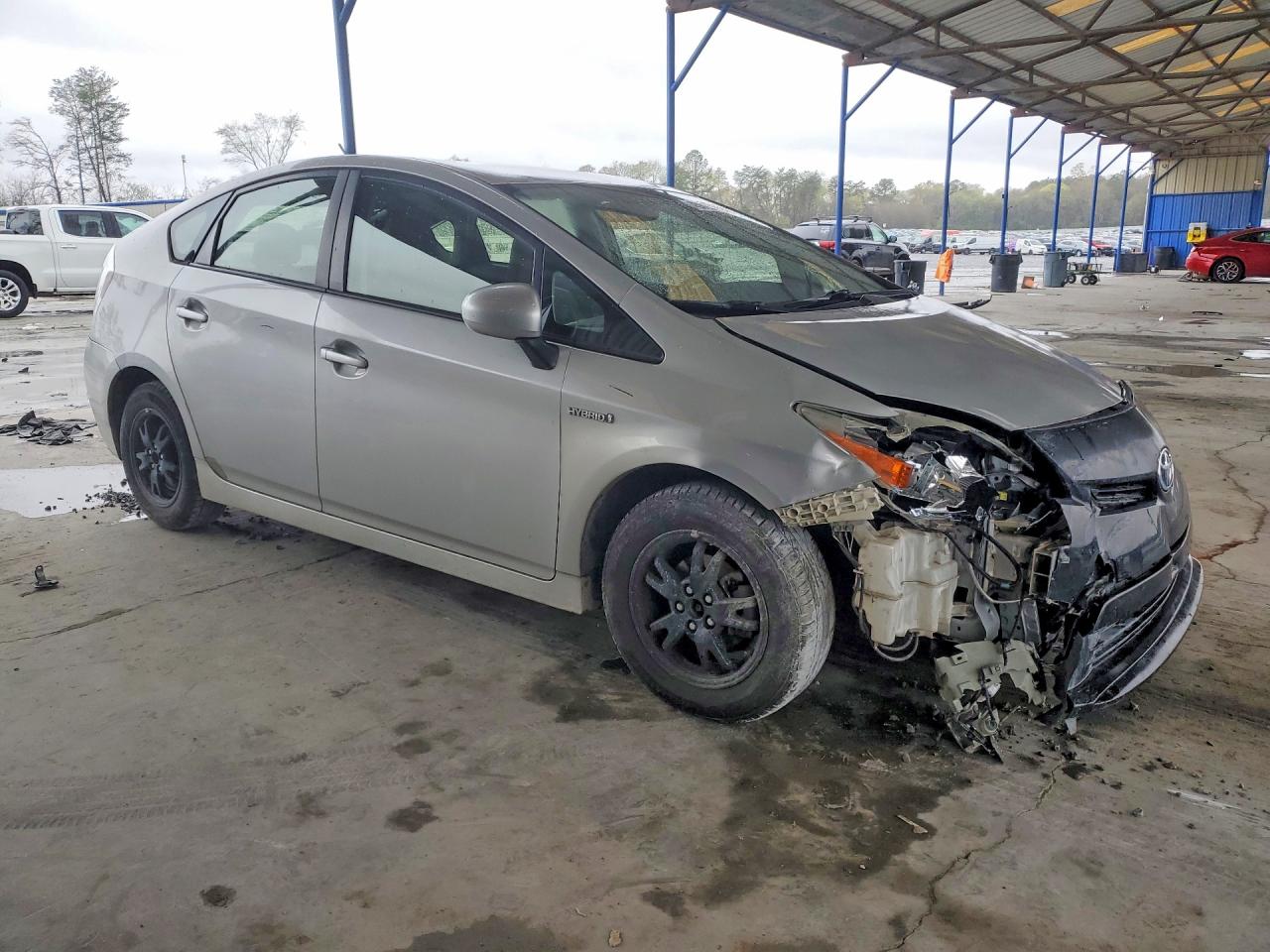 2015 TOYOTA PRIUS TWO photo 4