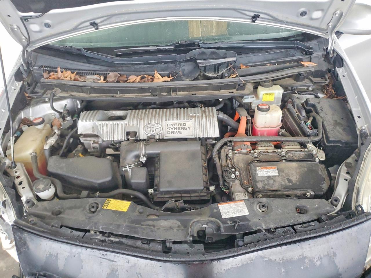 2015 TOYOTA PRIUS TWO photo 11