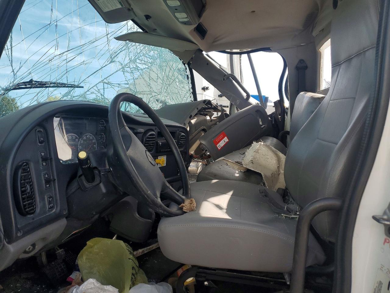 2018 FREIGHTLINER BUSINESS CLASS M2 BUCKET TRUCK photo 5