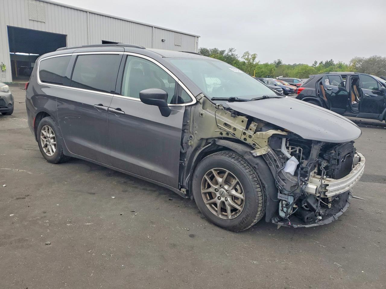 2021 CHRYSLER VOYAGER LXI photo 7