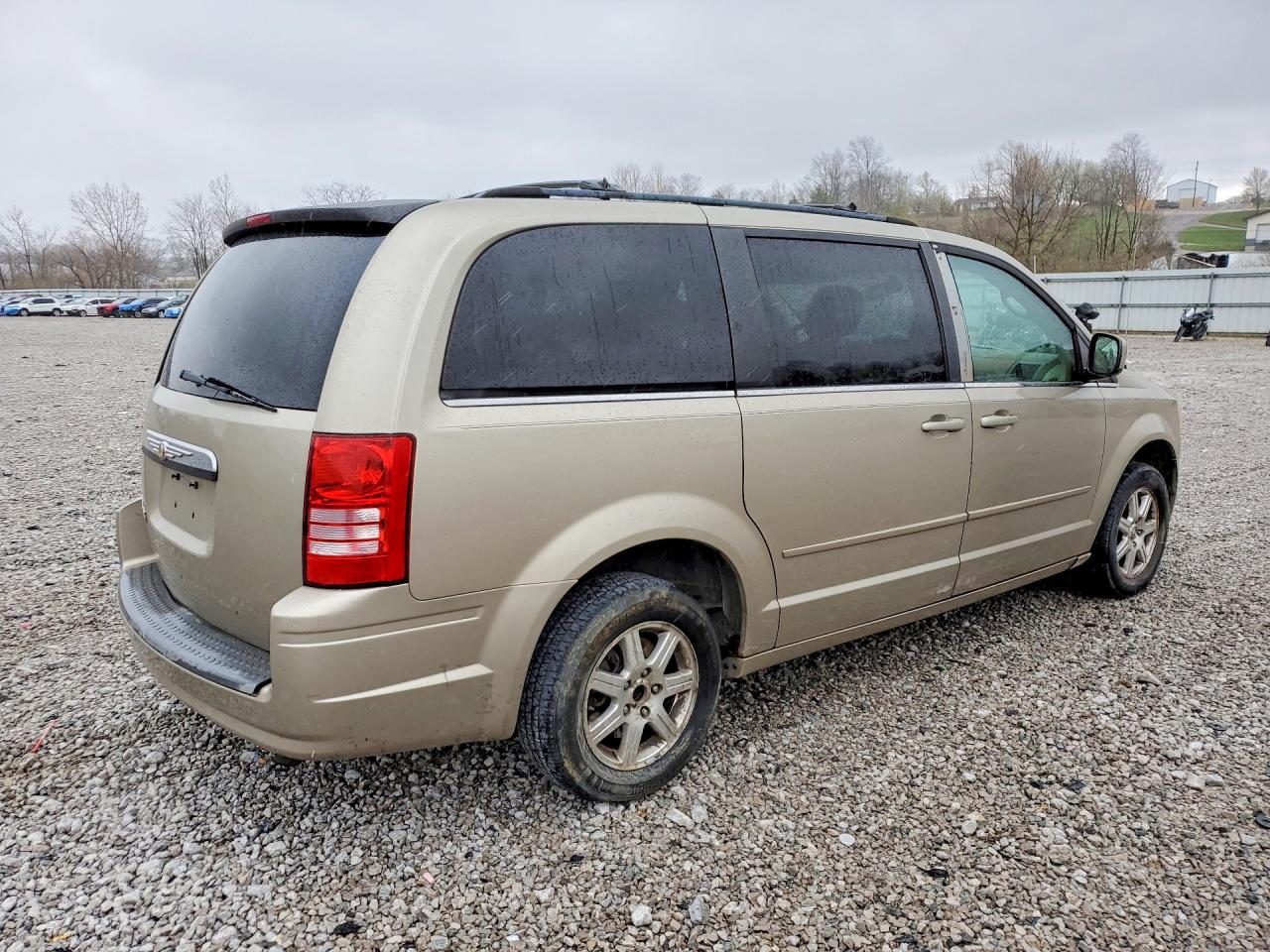 2008 CHRYSLER TOWN & COUNTRY TOURING photo 5