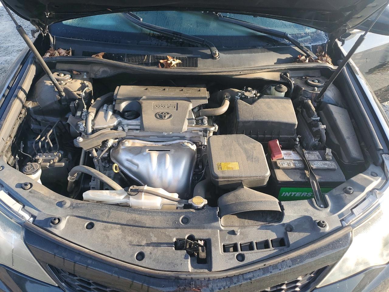 2014 TOYOTA CAMRY SE photo 5