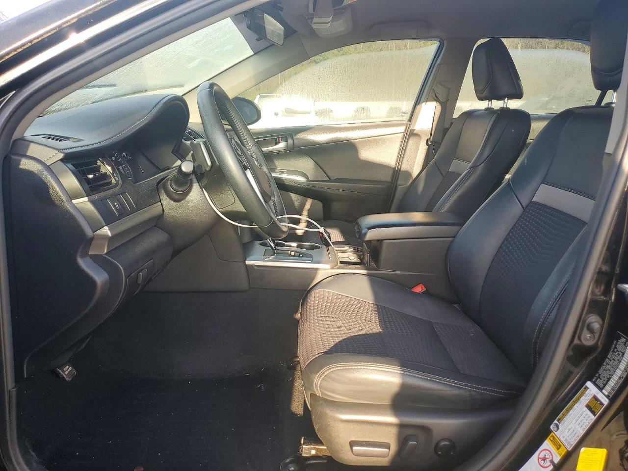 2014 TOYOTA CAMRY