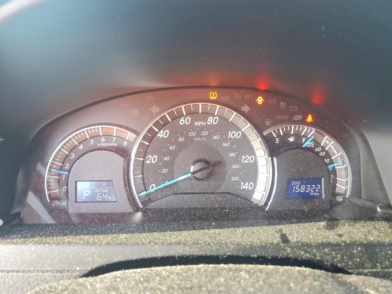 2014 TOYOTA CAMRY SE photo 3