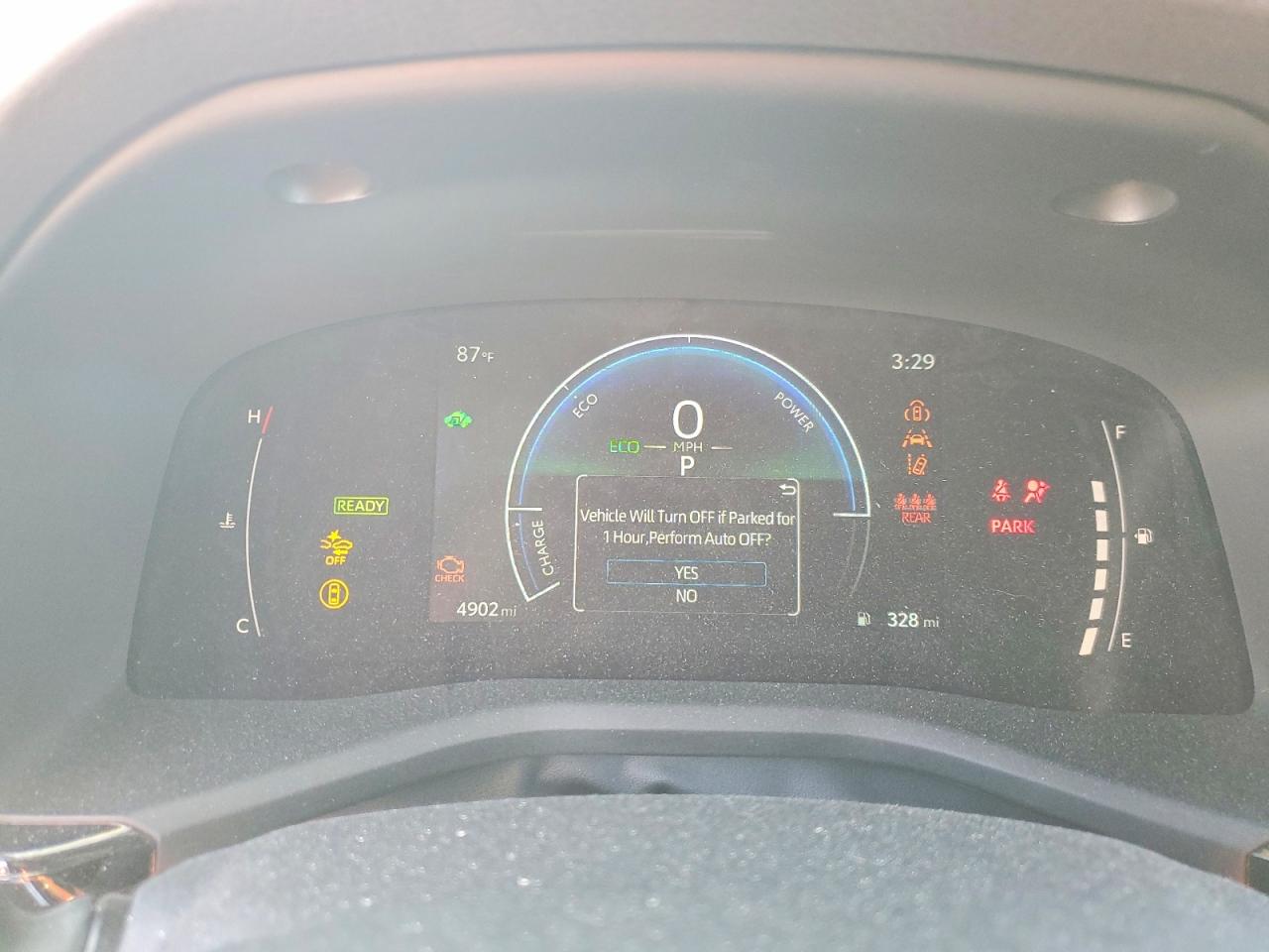 2025 TOYOTA CAMRY LE photo 9