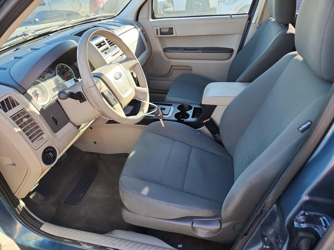 2010 FORD ESCAPE XLS photo 7