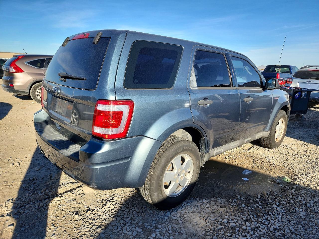 2010 FORD ESCAPE XLS photo 3