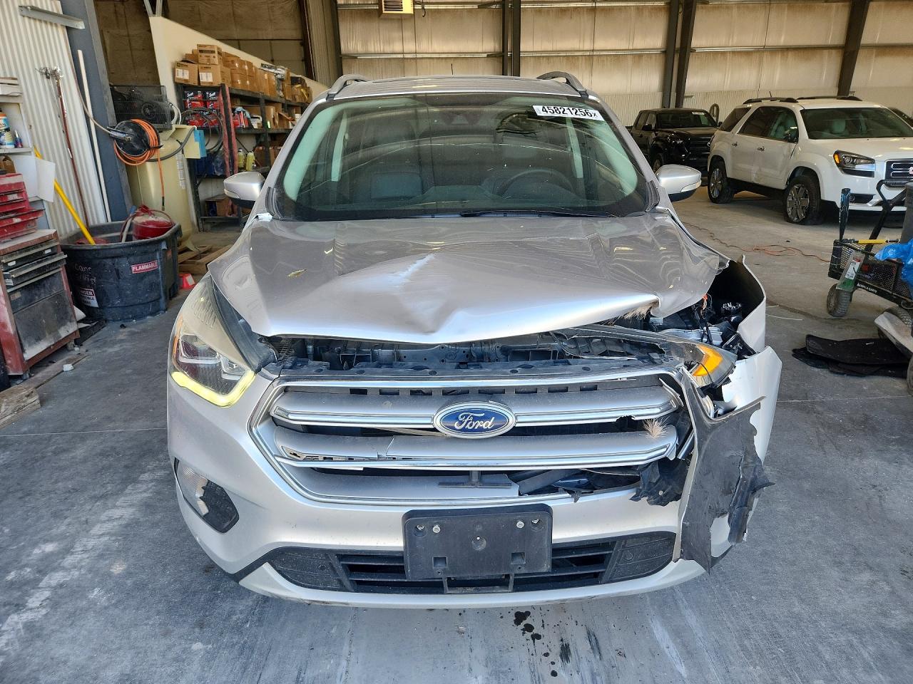 2017 FORD ESCAPE TITANIUM photo 9