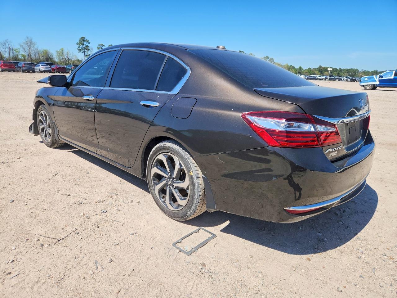 2017 HONDA ACCORD EXL photo 2