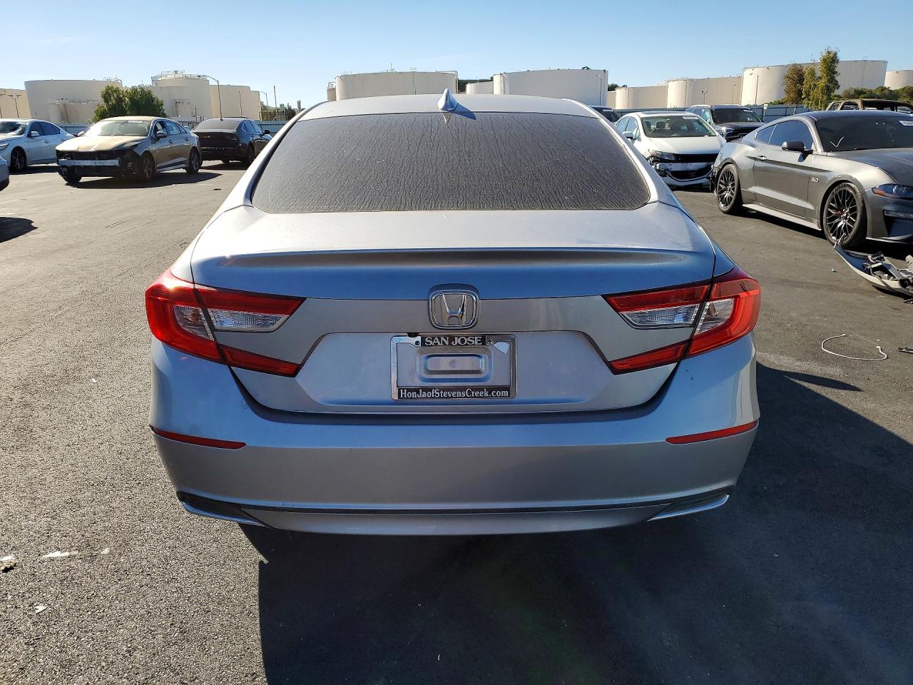 2020 HONDA ACCORD LX photo 11