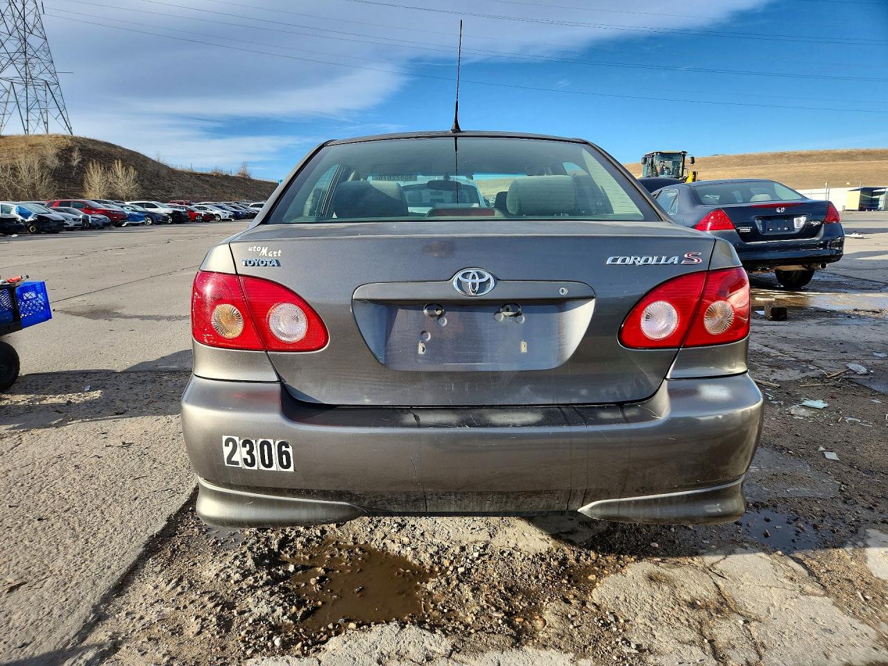 2005 TOYOTA COROLLA S photo 11
