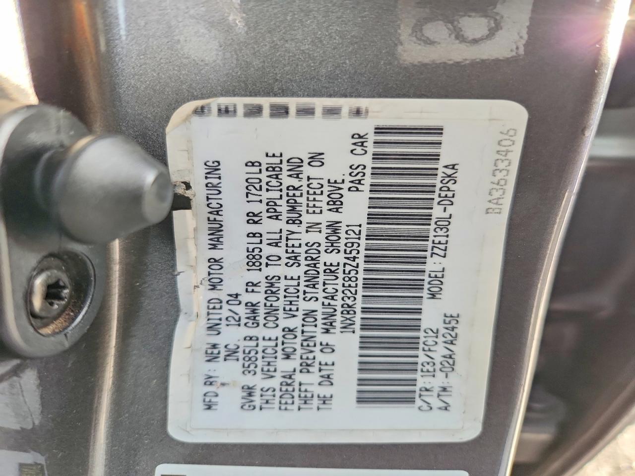 2005 TOYOTA COROLLA S photo 25