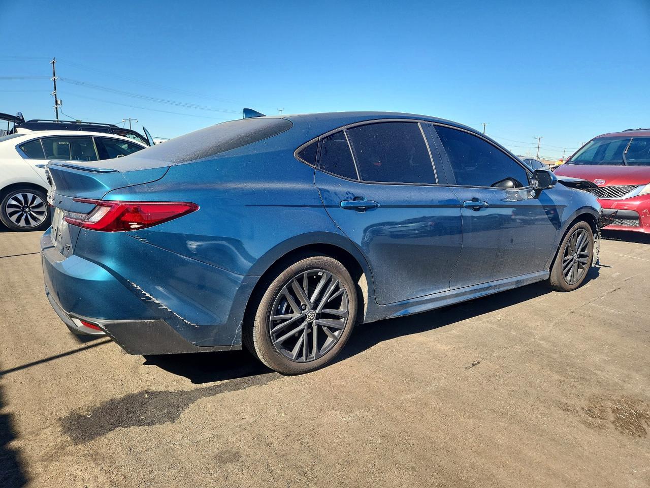 2025 TOYOTA CAMRY SE photo 3