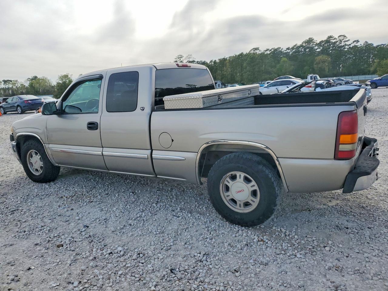 2000 GMC NEW SIERRA C1500 photo 3
