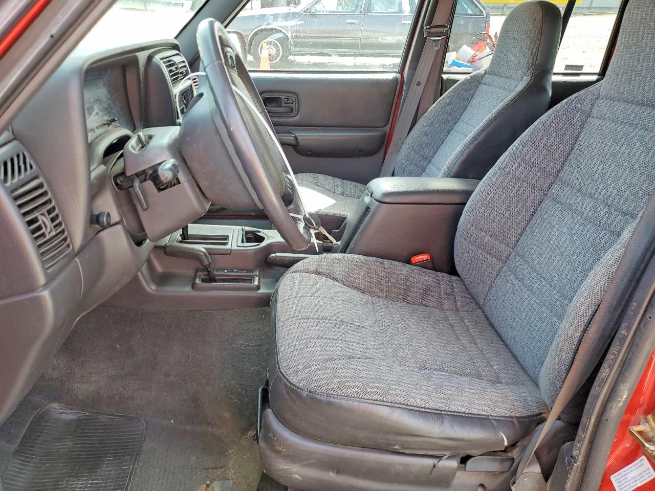 2001 JEEP CHEROKEE SPORT photo 13