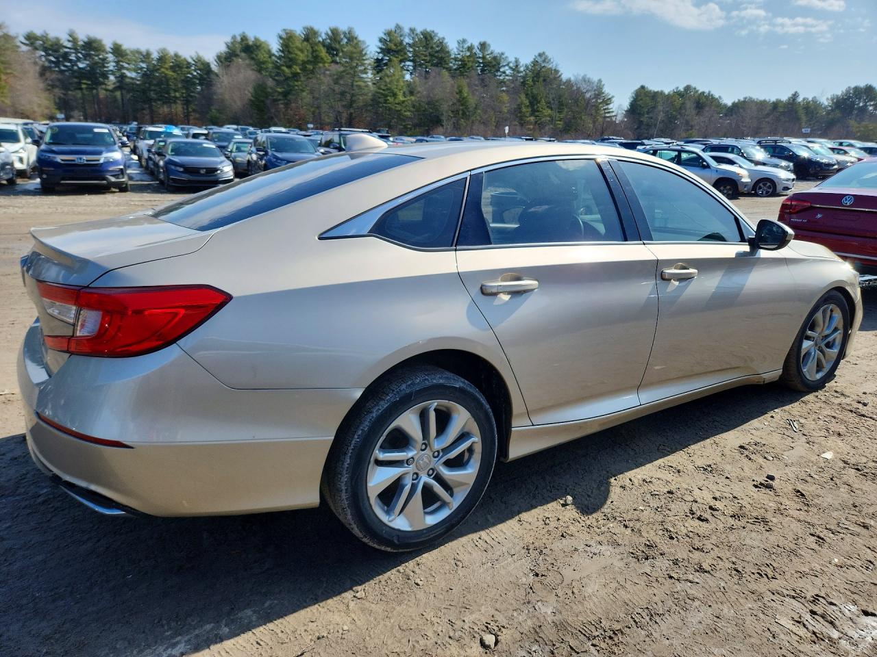 2018 HONDA ACCORD LX photo 3
