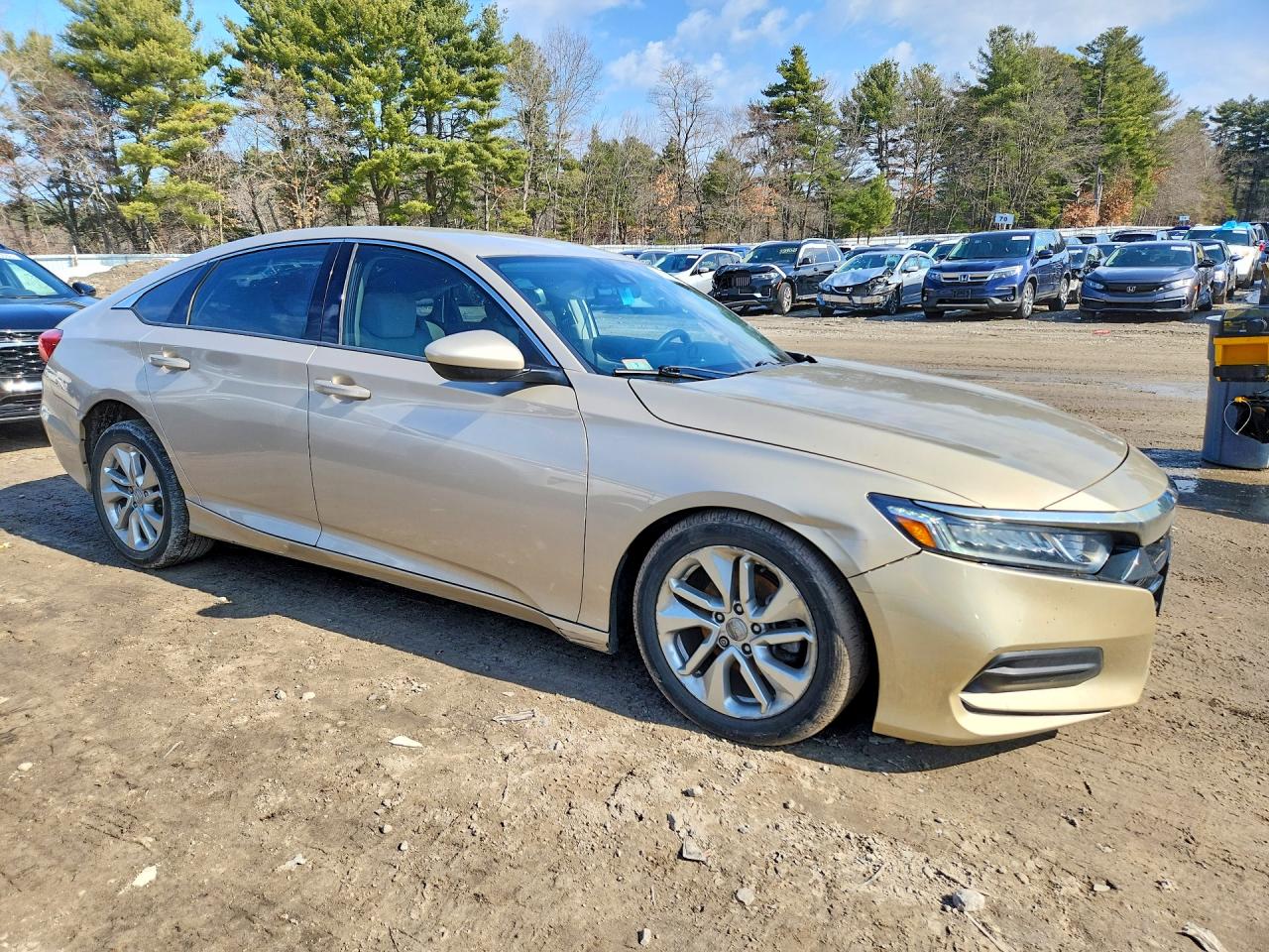 2018 HONDA ACCORD LX photo 4