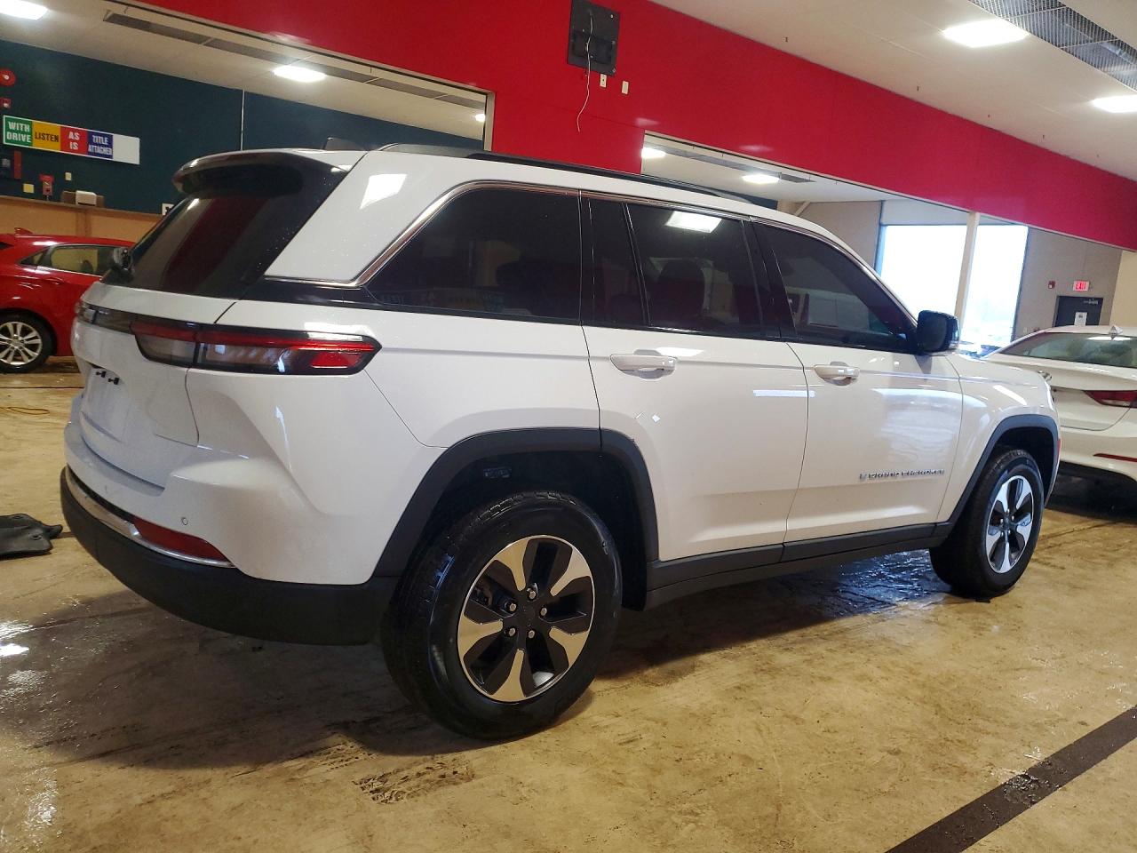 2024 JEEP GRAND CHEROKEE LIMITED 4XE photo 5