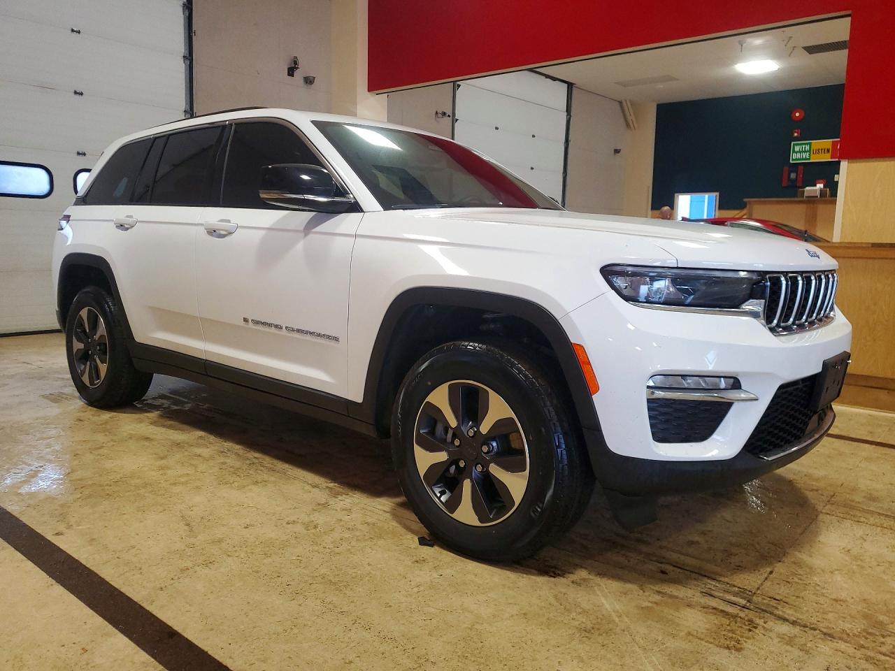 2024 JEEP GRAND CHEROKEE LIMITED 4XE photo 7