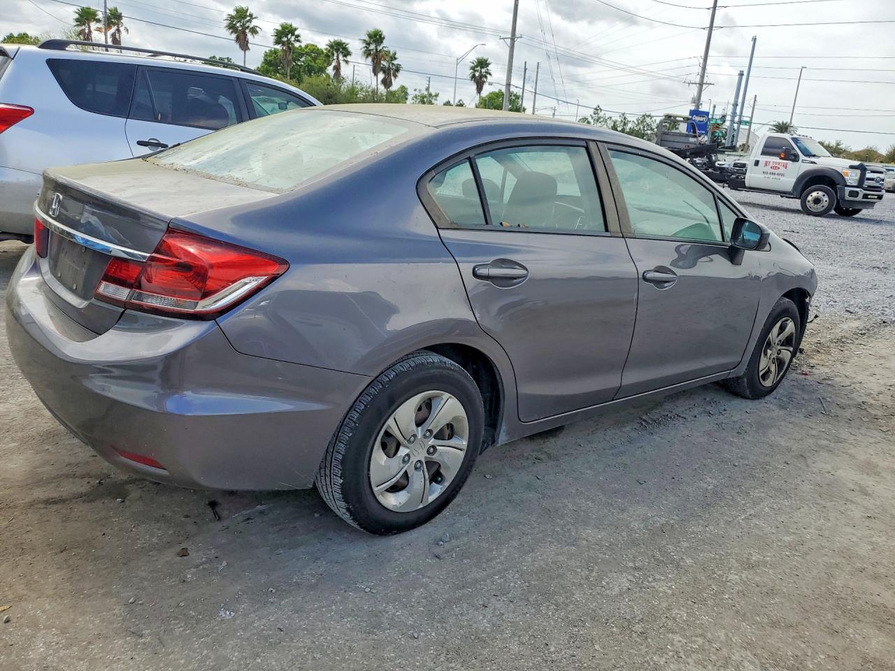 2015 HONDA CIVIC LX photo 5