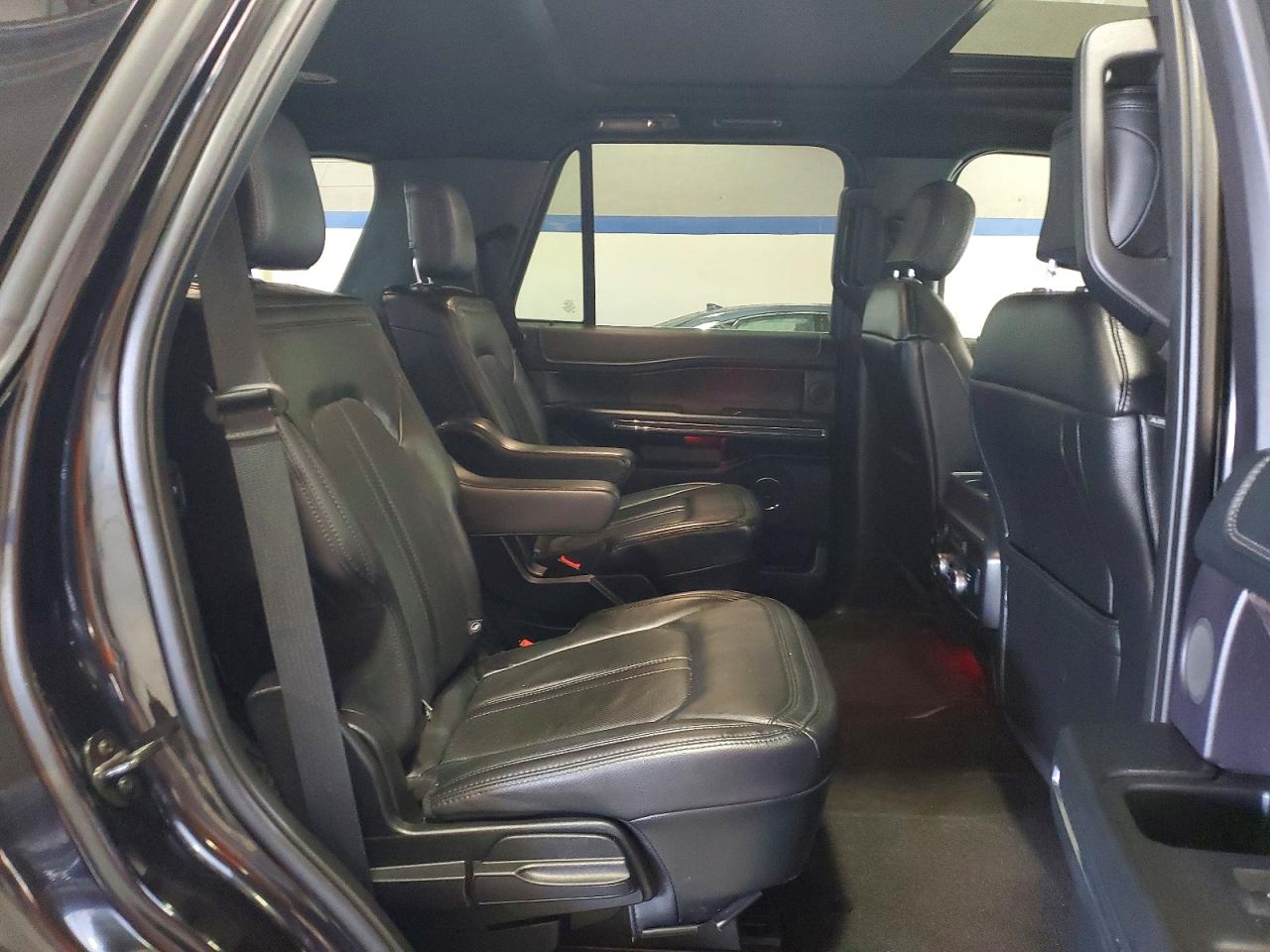 2019 FORD EXPEDITION photo 31