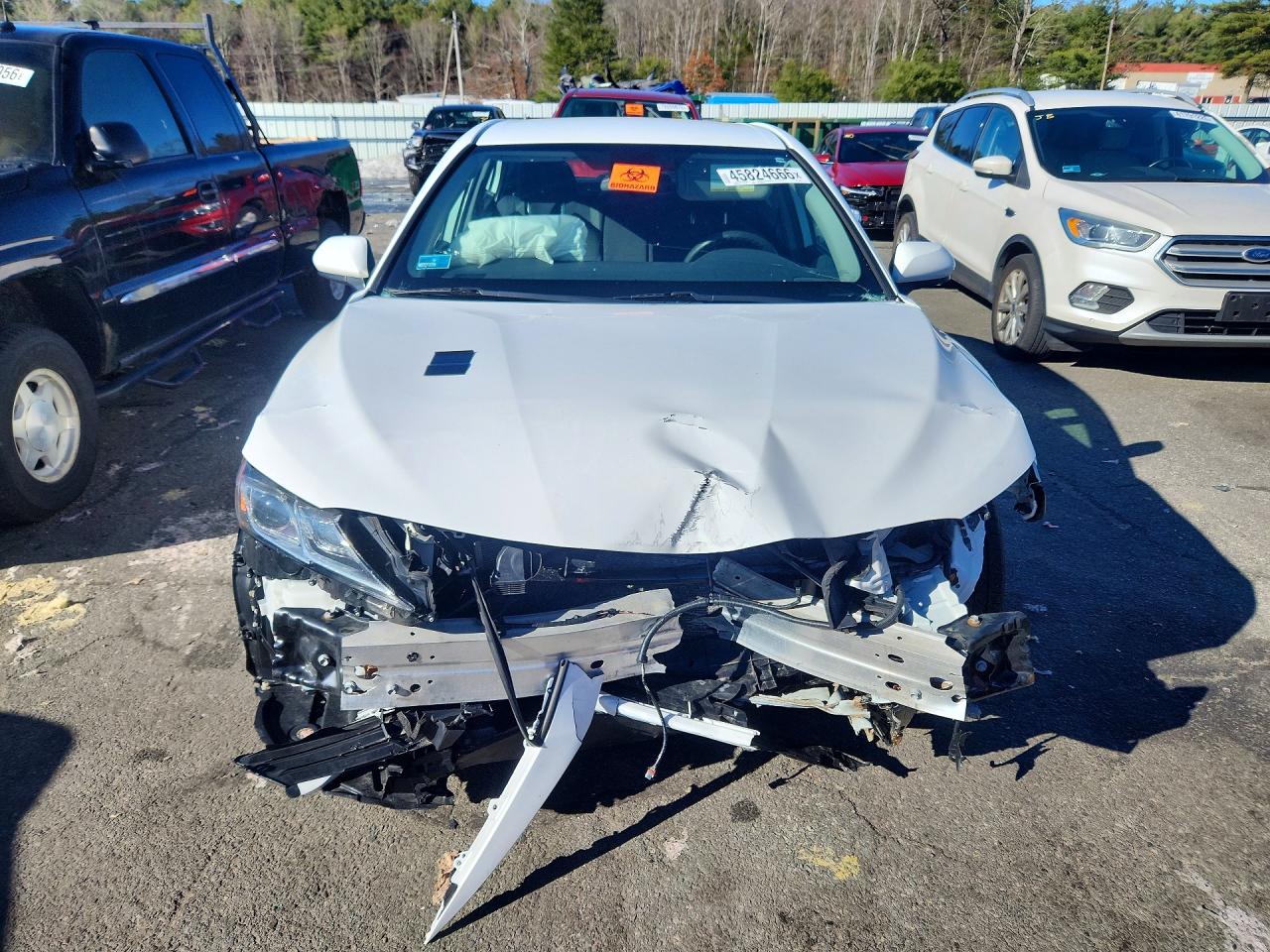 2020 TOYOTA CAMRY LE photo 5