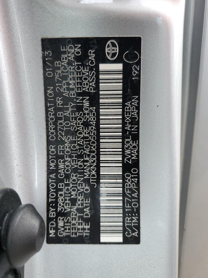 2013 TOYOTA PRIUS photo 23