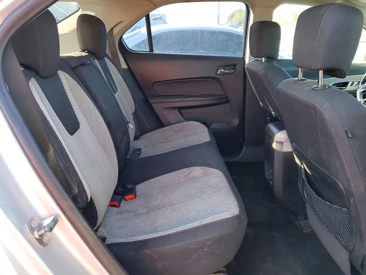 2015 CHEVROLET EQUINOX LT photo 31
