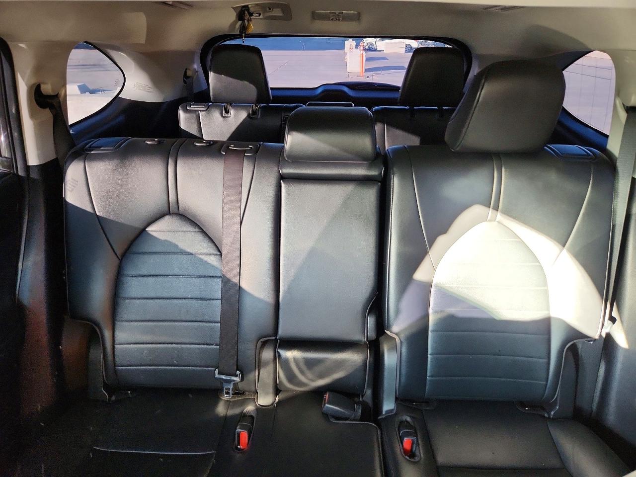 2023 TOYOTA HIGHLANDER XLE photo 10