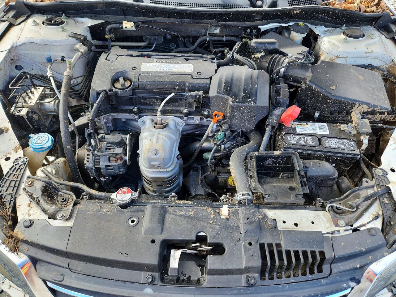 2013 HONDA ACCORD LX photo 21