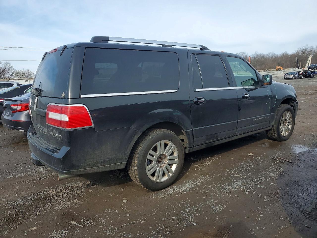 2014 LINCOLN NAVIGATOR L photo 3
