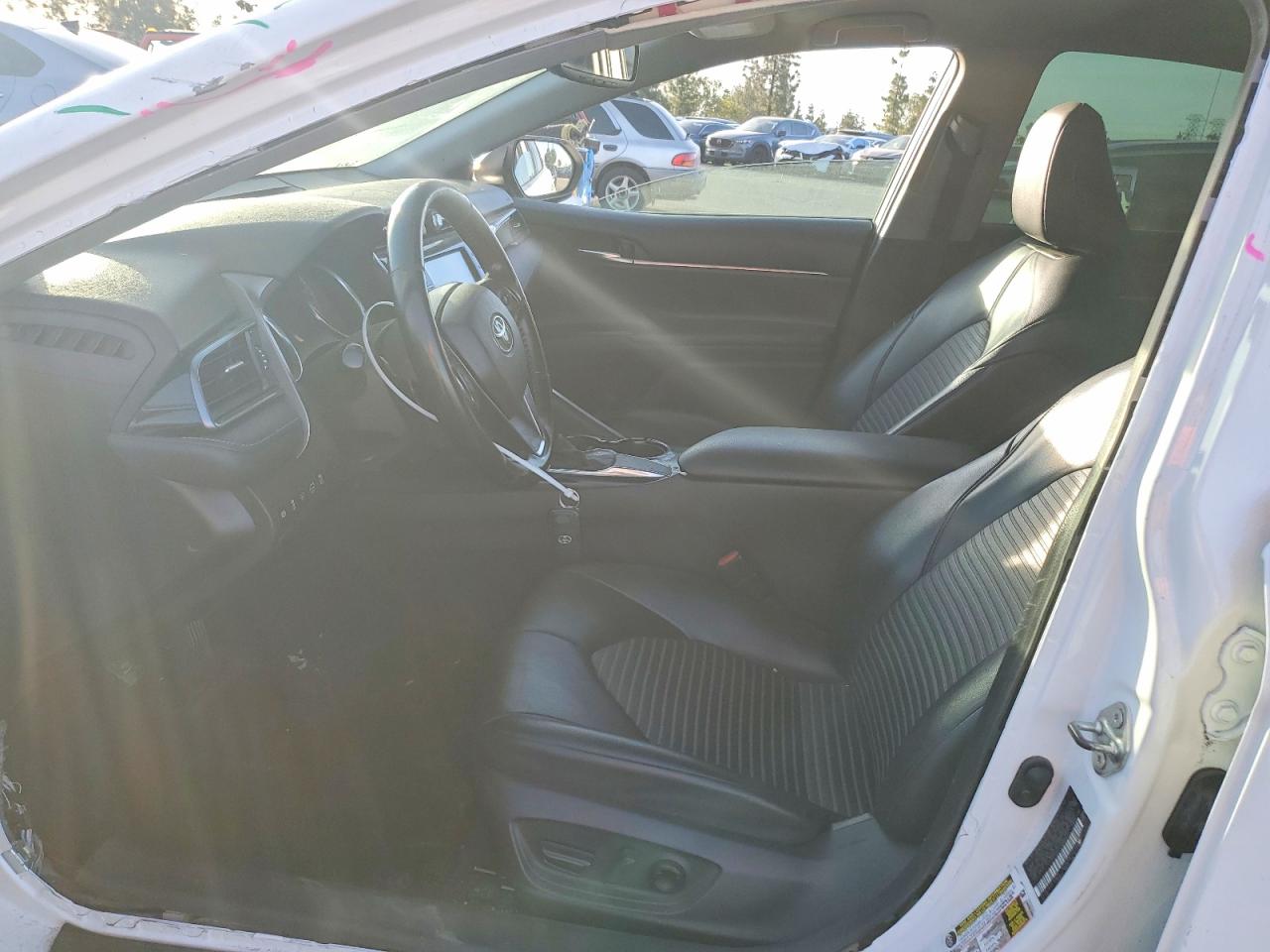 2020 TOYOTA CAMRY photo 19