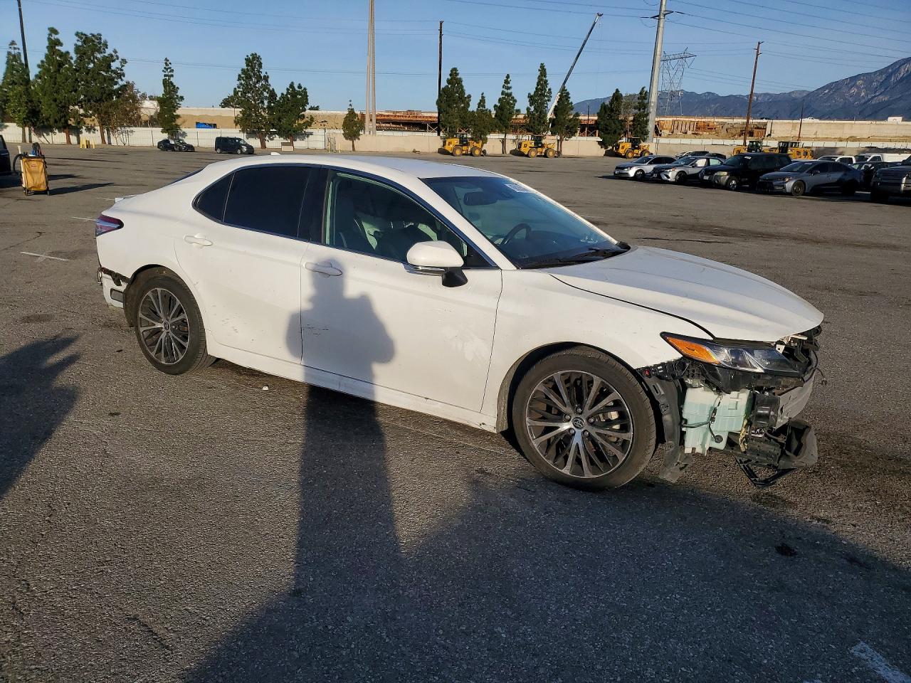2020 TOYOTA CAMRY photo 10