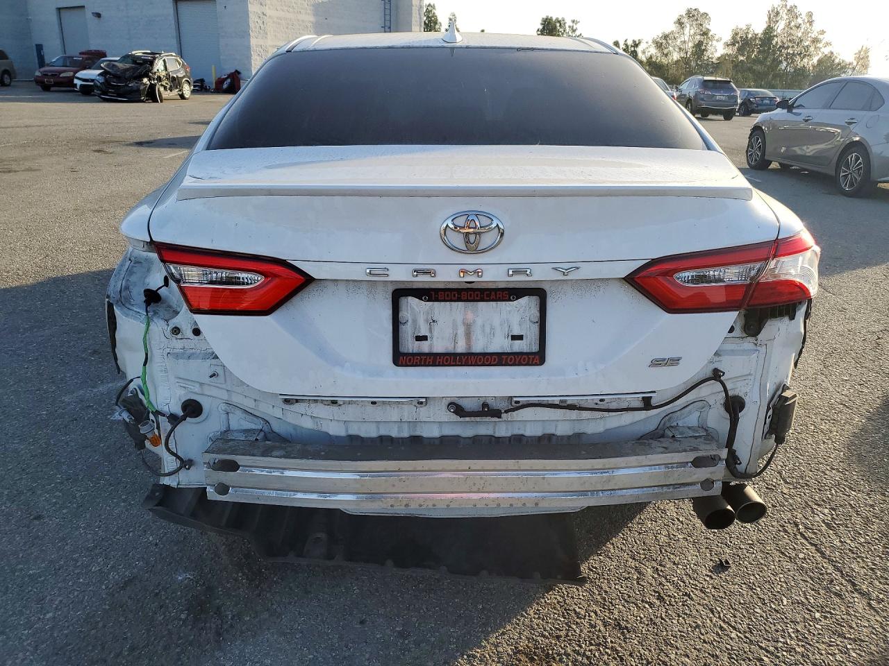 2020 TOYOTA CAMRY photo 16