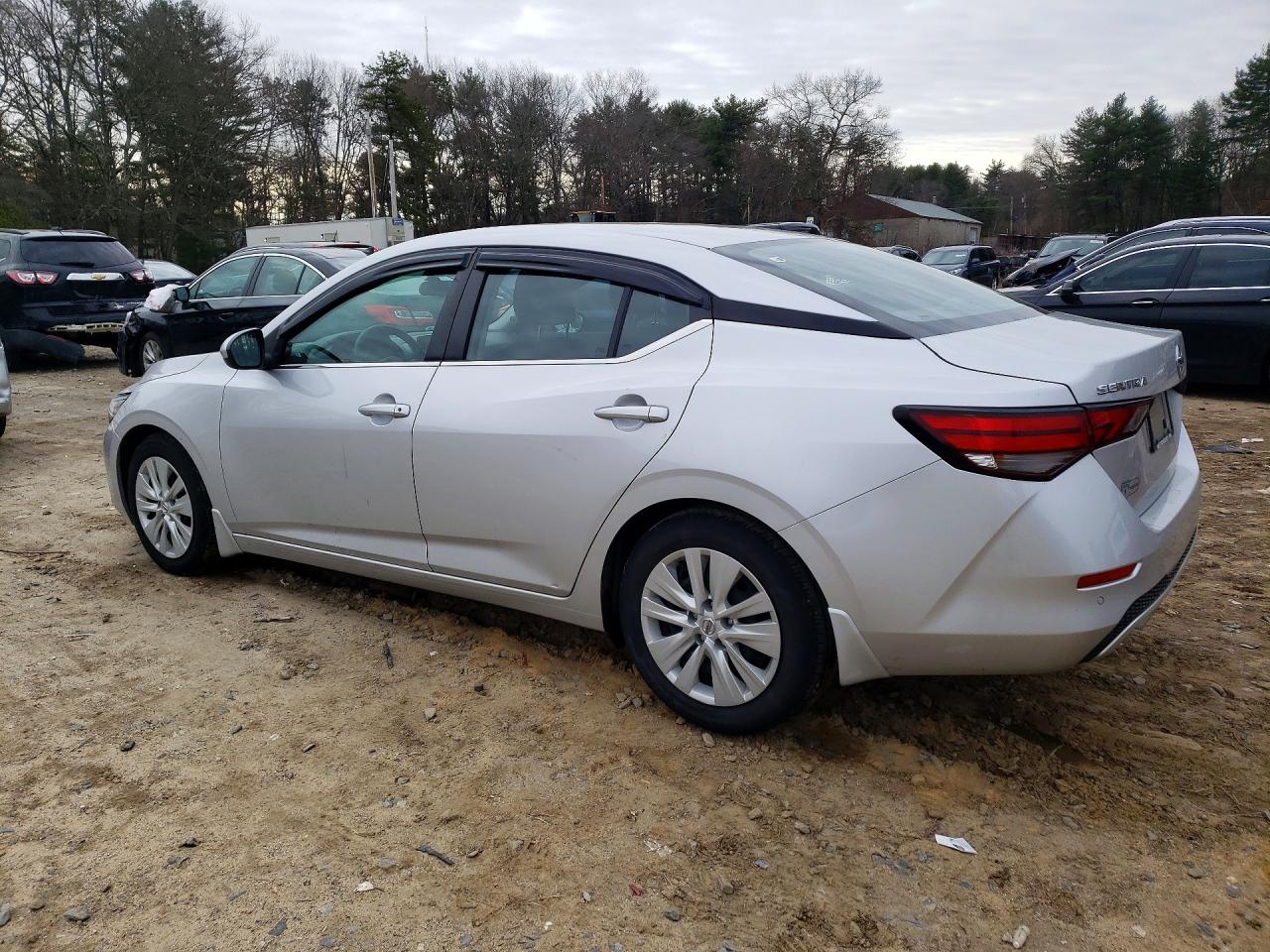 2022 NISSAN SENTRA S photo 2